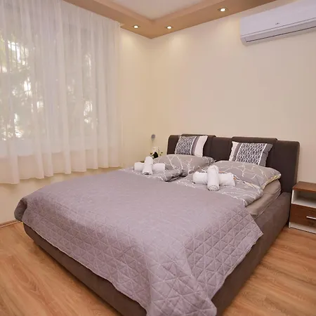 Kinder Apartman Mako Exterior photo