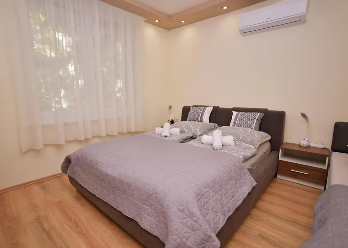 Kinder Apartman
